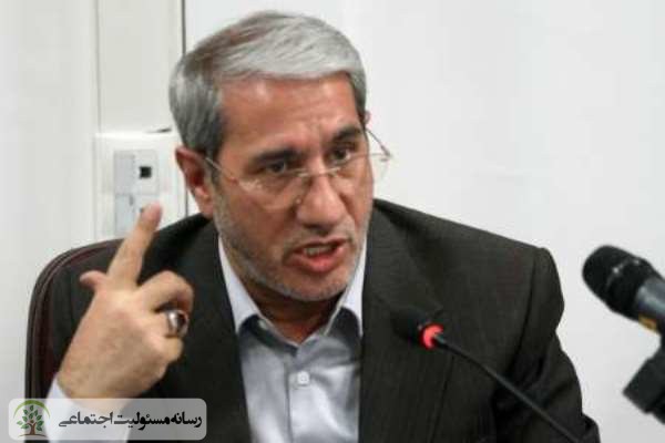 حضور موفق ستاد اجرایی فرمان امام در تولید ماسک در ایام کرونایی
