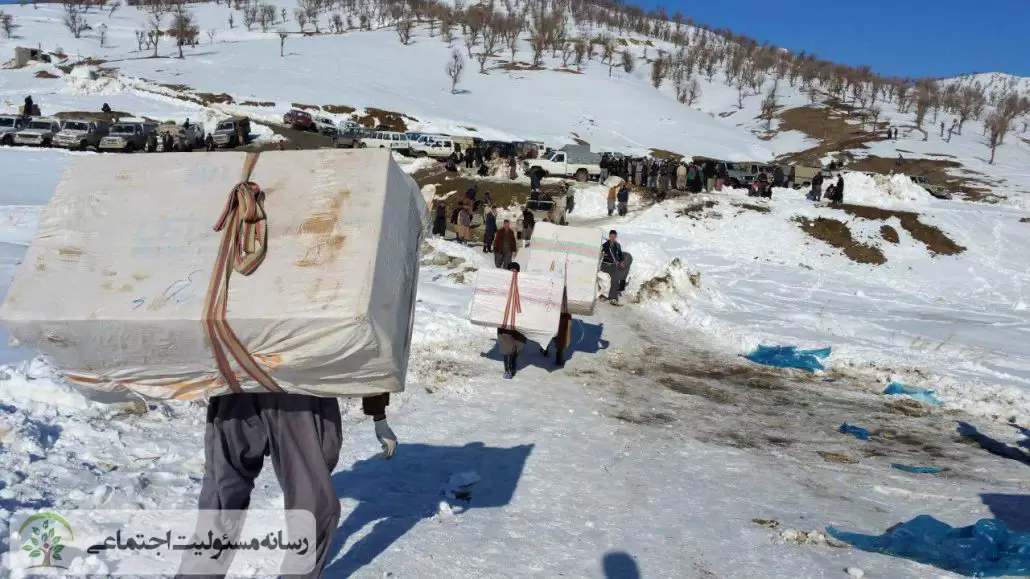 اشتغالزایی کولبران در روستاهای مرزی توسط بنیاد برکت
