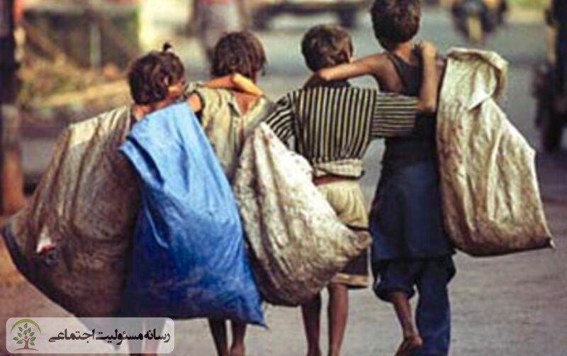 دست و فال کودکان کار را ببینیم