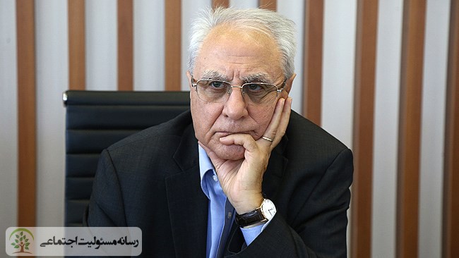 از همه ظرفیتهای نهادهای قانونی برای حل مشکل اقتصاد استفاده شود
