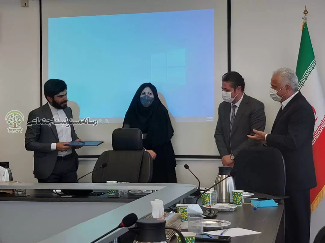 در ادامه دکتر محبی به عنوان نایب رییس این کمیسیون ضمن خوش آمدگویی به اعضای کمیسیون مواردی را به اطلاع اعضا رساند.
