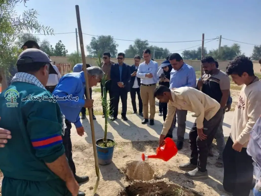 کاشت 500نهال توسط پتروشیمی عسلویه