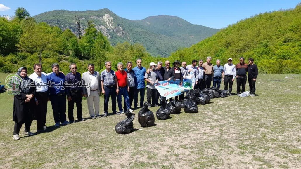 همایش روز جهانی زمین پاک در روستای کدیر نوشهربرگزار شد