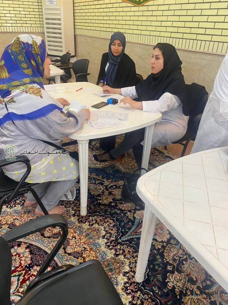 شرکت فولاد اکسین خوزستان به نیازمندان خدمات رایگان پزشکی ارائه کرد