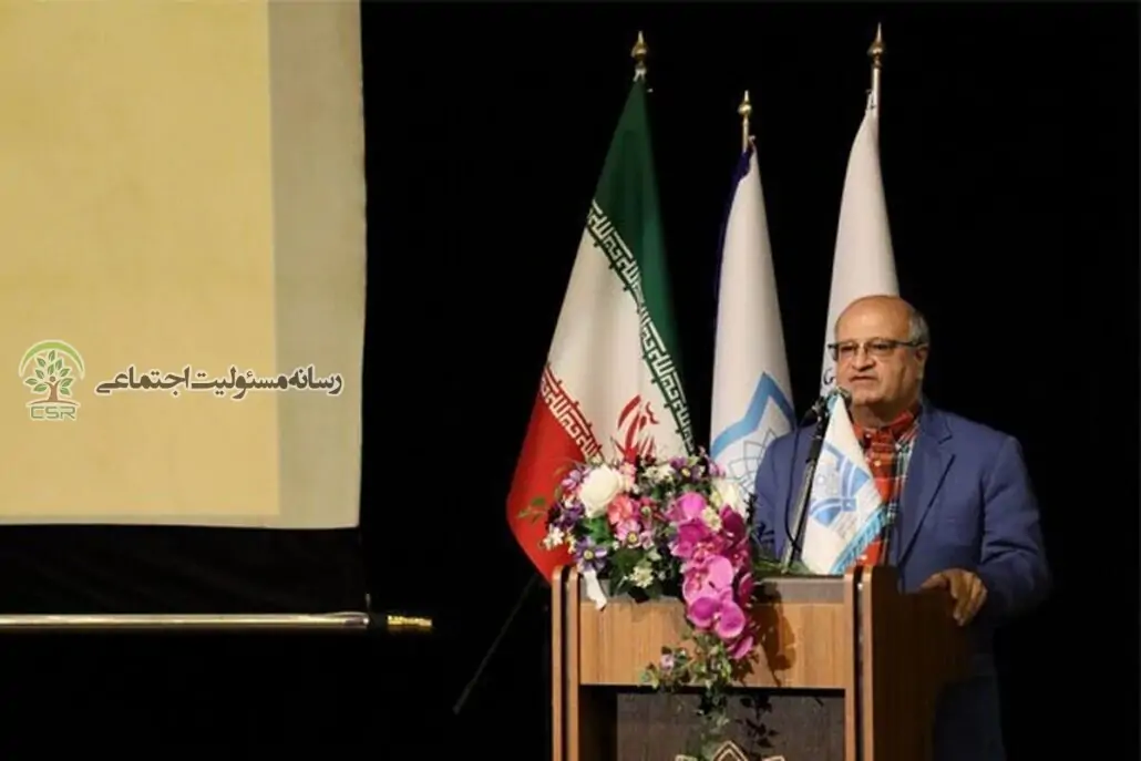 پزشک موفق در مسئولیت پذیری اجتماعی، پزشک برتر است