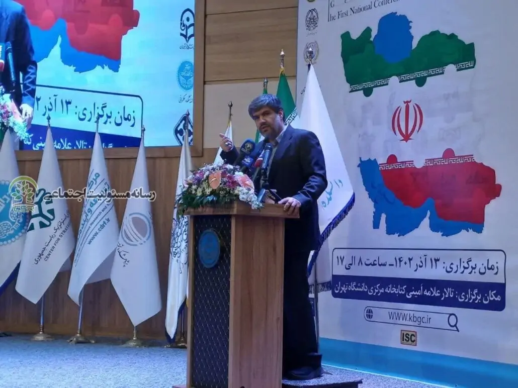 زمان گذار از حکمرانی سیاست گذار به تنظیم گر فرا رسیده است