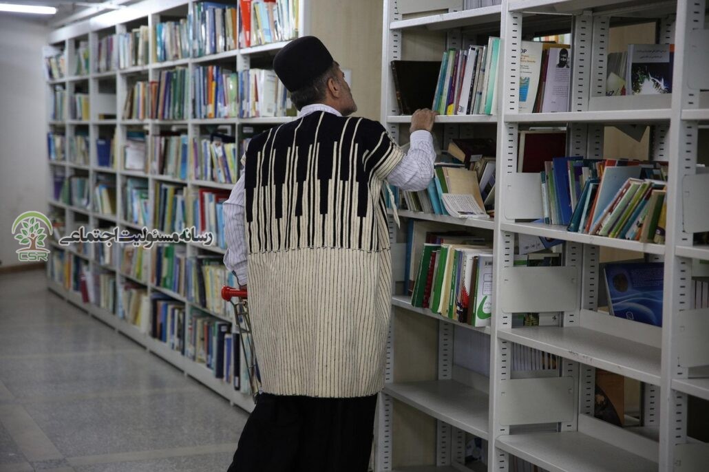 بیش از ۱۶ هزار منابع کتابخانهای به مناطق کمبرخوردار اهدا شد