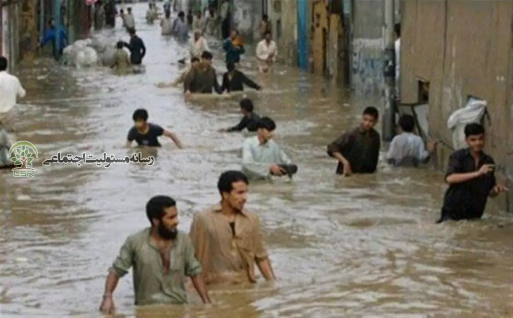 جمع آوری کمک های مردمی مجتمع رعد برای یاری رساندن به هموطنان سیل زده