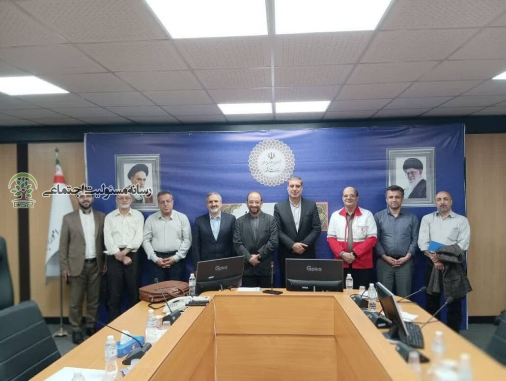 در نشست انجمن های مسئولیت اجتماعی با معاون مشارکت های اجتماعی وزارت کشور مطرح شد؛تبدیل انجمن های مسئولیت اجتماعی به یک شبکه ملی