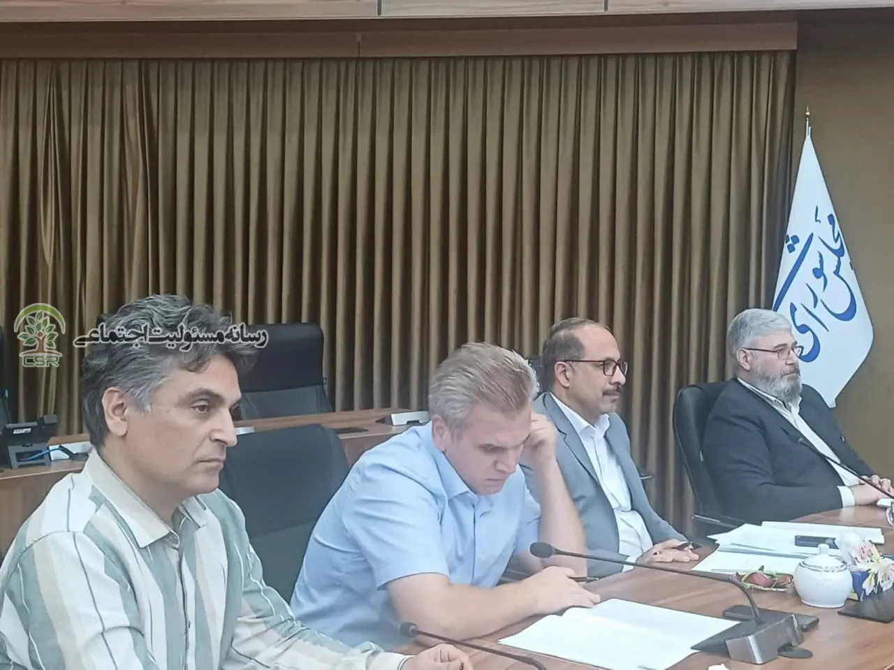 جلسه برسی پیش نویس دوم قانون مسئولیت اجتمایع در مجلس