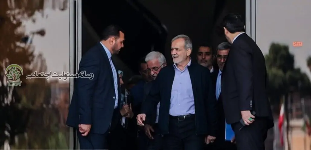 تاکیدپزشکیان بر تسریع طرحهای مهار گازهای فلر تاکیدپزشکیان بر تسریع طرحهای مهار گازهای فلر
