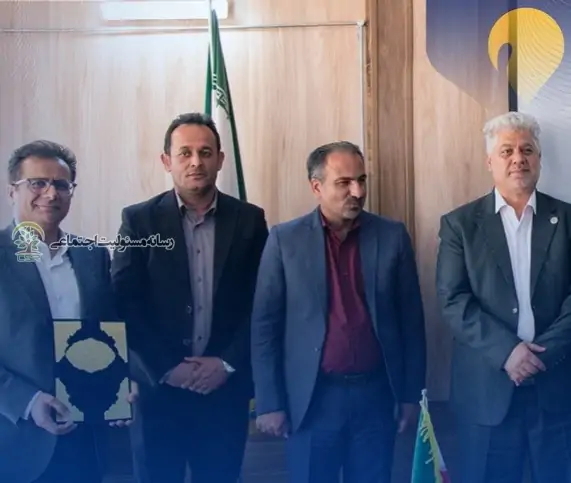 کاشت ۸۸۰۰ اصله نهال حراتوسط پتروشیمی نوری