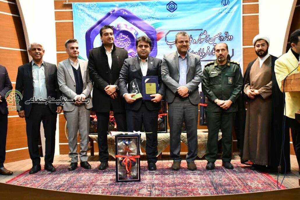 عنوان کارفرمای برتر استان به پتروشیمی نوری رسید پتروشیمی نوری