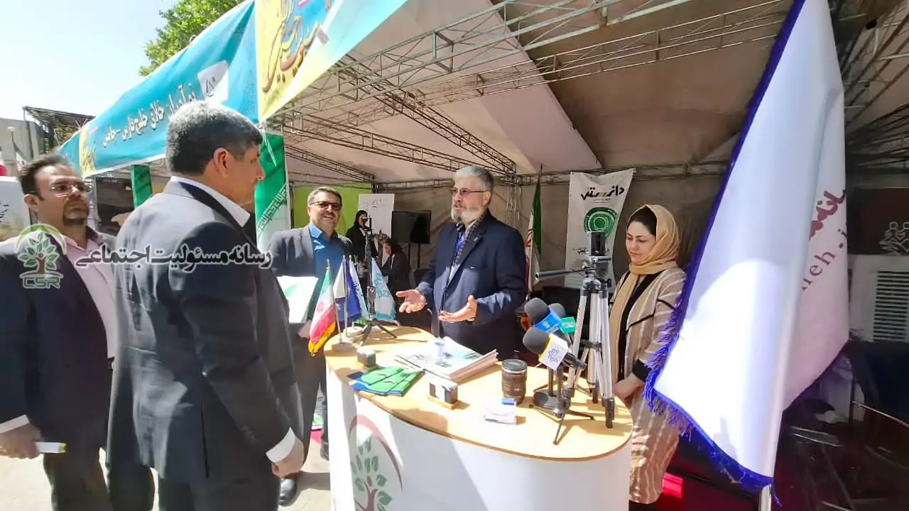 غرفه رسانه مسئولیت اجتماعی در اولین همایش ملی تجارب مسئولیت اجتماعی در ایران