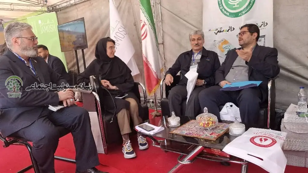 غرفه رسانه مسئولیت اجتماعی در اولین همایش ملی تجارب مسئولیت اجتماعی در ایران