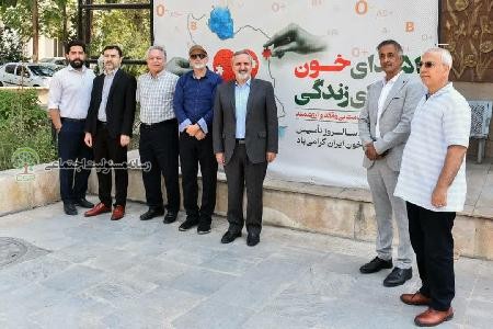 به مناسبت پنجاهویکمین سالروز تأسیس سازمان انتقال خون برگزار شد:آغاز پویش مردمی اهدای خون عمل به مسئولیت اجتماعی
