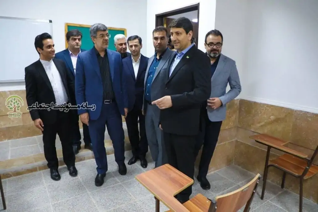 مدرسه ۱۵ کلاسه چادرملو در اردکان افتتاح شد