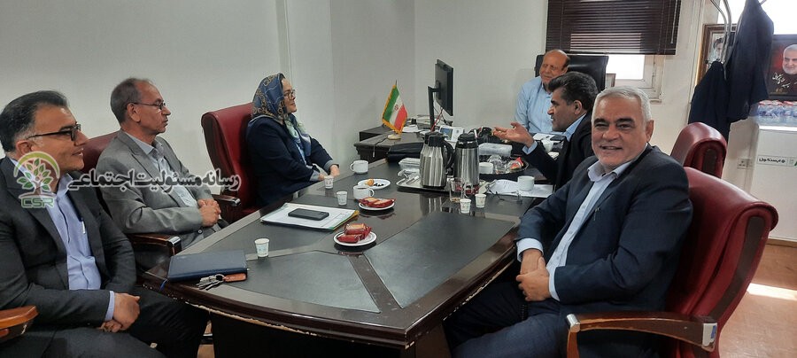دردیدارمدیرکل بهزیستی خوزستان با دستیار استاندار در حوزه مسئولیتهای اجتماعی شرکتها مطرح شد؛استفاده هدفمند از ظرفیت شرکتها در حوزه مسئولیت اجتماعی استاندارخوزستان