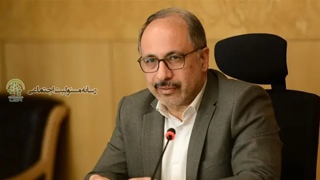 فعالیت ۷۶ مجتمع پتروشیمی در کشور با ظرفیت ۱۰۰ میلیون تن در سال